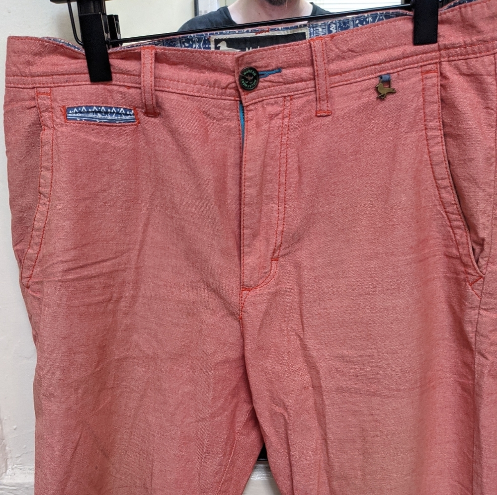 Modern Amusement Shorts